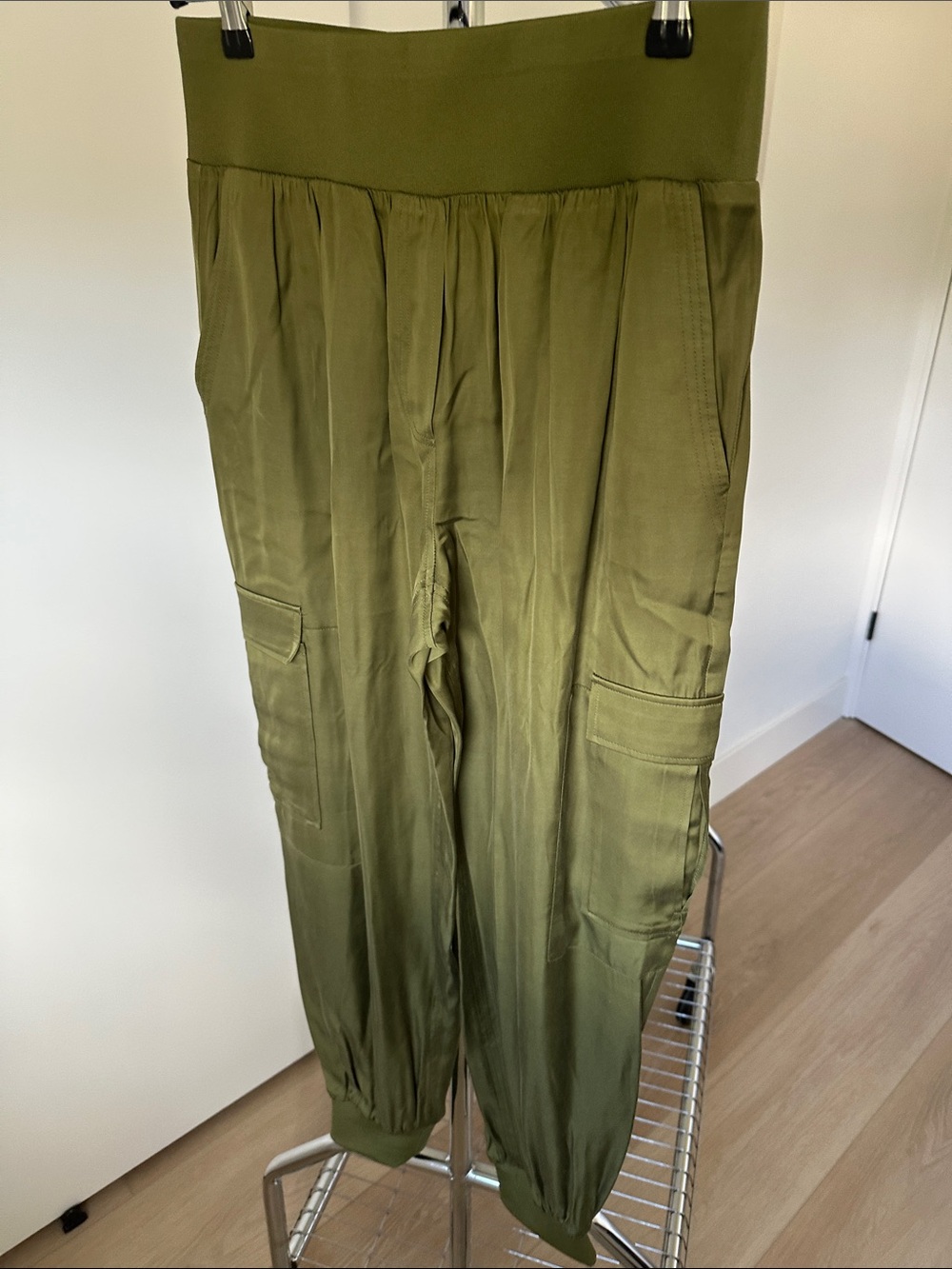 Elie Tahari Olive Green Cargo Jogger Pants